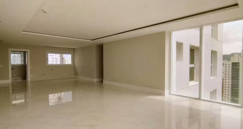 Apartamento com 4 quartos à venda na Rua 57, 16, Centro, Balneário Camboriú