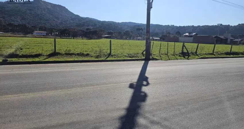 Terreno à venda na Avenida Francisco Ghizoni, 123, Centro, Urubici