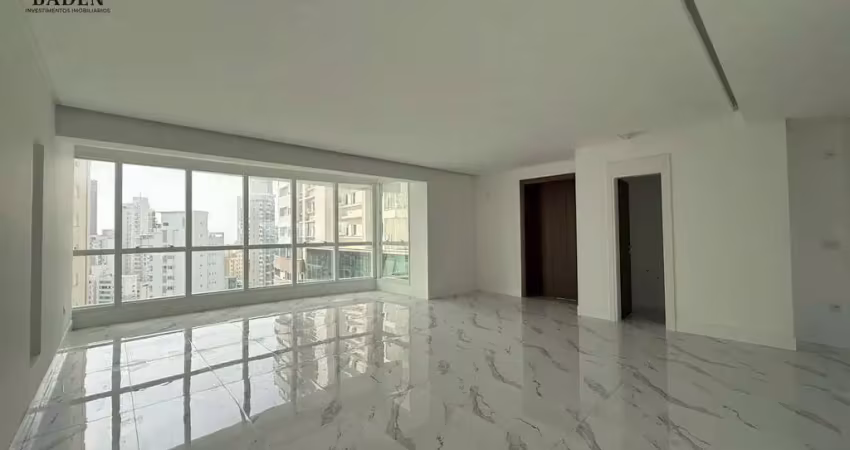 Apartamento com 4 quartos para alugar na Rua 3700, 425, Centro, Balneário Camboriú