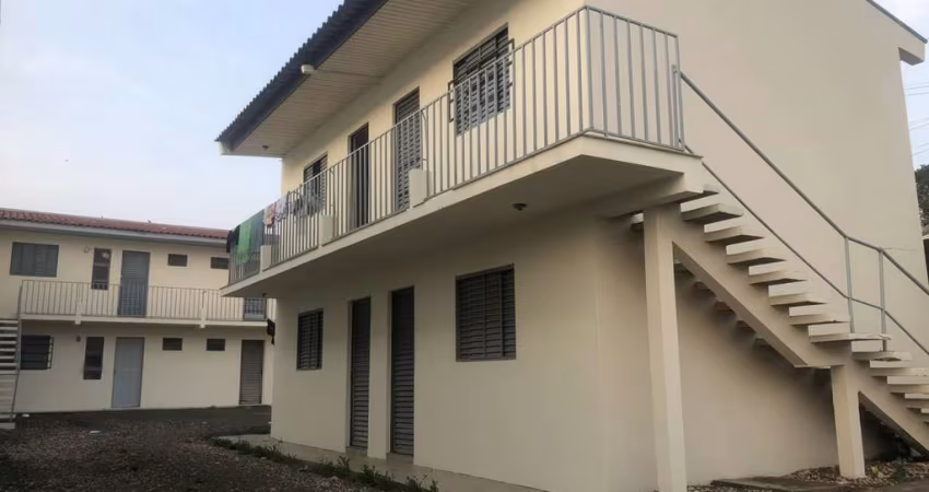 Kitinet. com 1 quarto  para alugar, 30.00 m2 por R$500.00  - Uvaranas - Ponta Grossa/PR