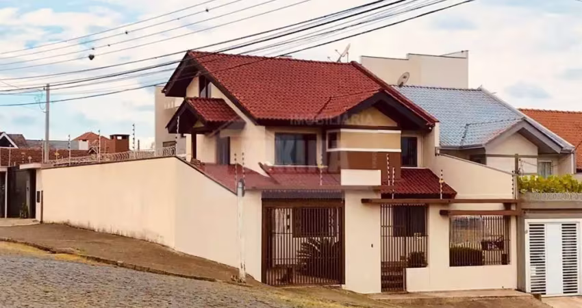 Casa Residencial com 4 quartos  à venda, 240.00 m2 por R$750000.00  - Jardim Carvalho - Ponta Grossa/PR