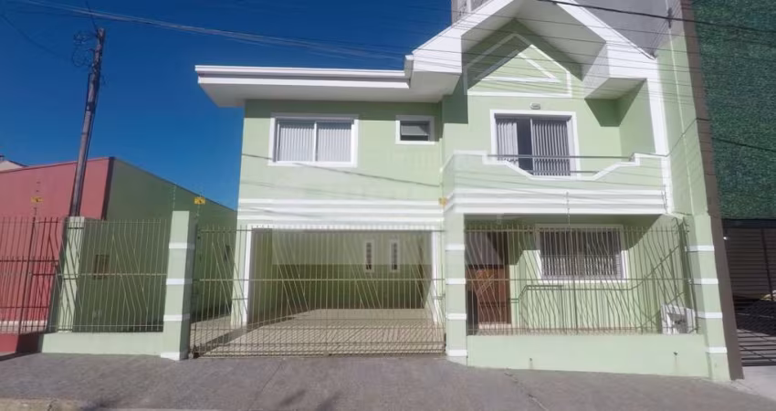 Sobrado com 3 quartos  à venda, 197.00 m2 por R$980000.00  - Orfas - Ponta Grossa/PR