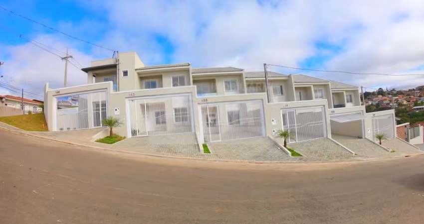 Sobrado com 3 quartos  à venda, 114.00 m2 por R$540000.00  - Oficinas - Ponta Grossa/PR