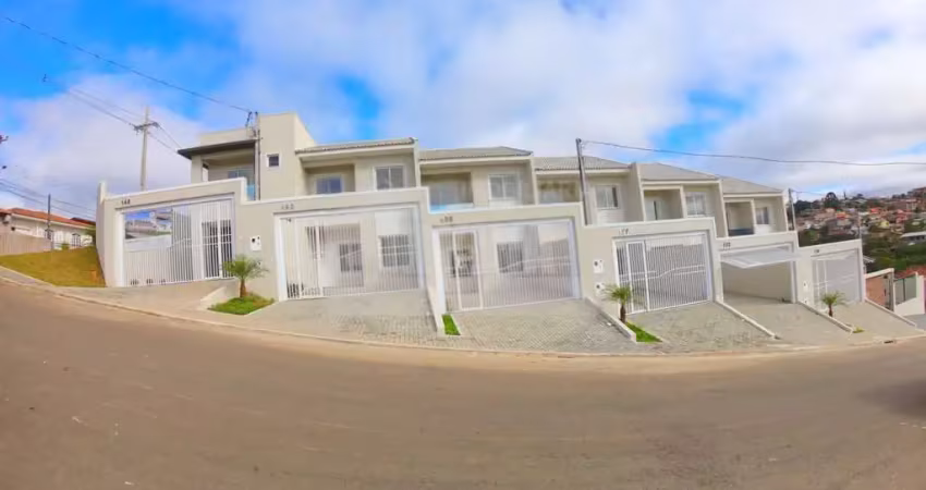 Sobrado com 3 quartos  à venda, 99.00 m2 por R$510000.00  - Oficinas - Ponta Grossa/PR