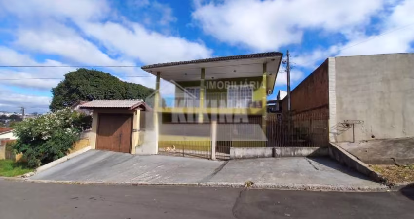 Sobrado com 5 quartos  à venda, 392.00 m2 por R$720000.00  - Uvaranas - Ponta Grossa/PR