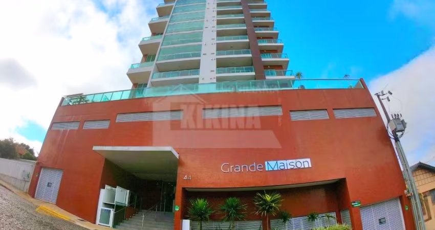 Apartamento com 3 quartos  para alugar, 200.00 m2 por R$3500.00  - Oficinas - Ponta Grossa/PR