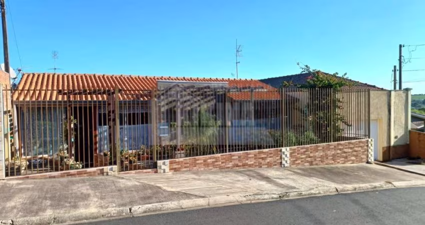 Casa Residencial com 3 quartos  à venda, 200.00 m2 por R$400000.00  - Colonia Dona Luiza - Ponta Grossa/PR