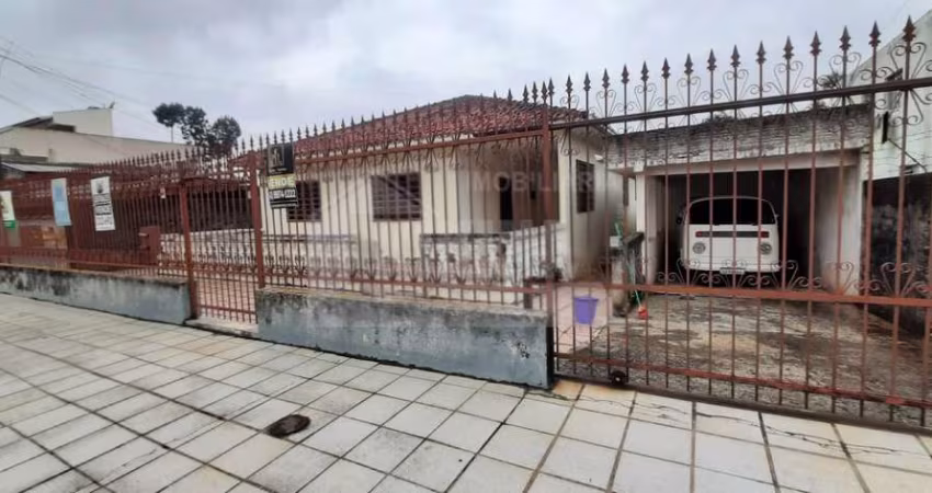Casa Residencial com 3 quartos  à venda, 440.00 m2 por R$530000.00  - Jardim Carvalho - Ponta Grossa/PR