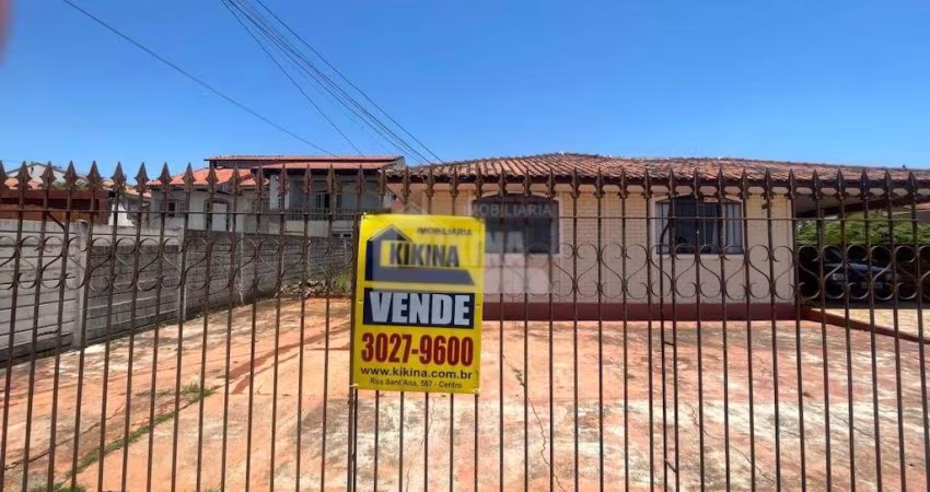 Casa Residencial com 3 quartos  à venda, 175.00 m2 por R$400000.00  - Uvaranas - Ponta Grossa/PR