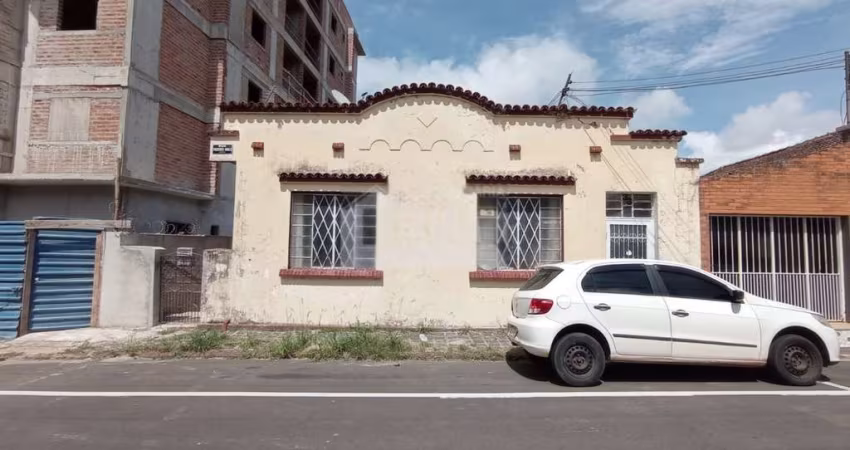 Terreno à venda, 253.00 m2 por R$194000.00  - Centro - Ponta Grossa/PR