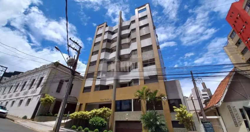 Apartamento com 3 quartos  à venda, 206.00 m2 por R$650000.00  - Centro - Ponta Grossa/PR