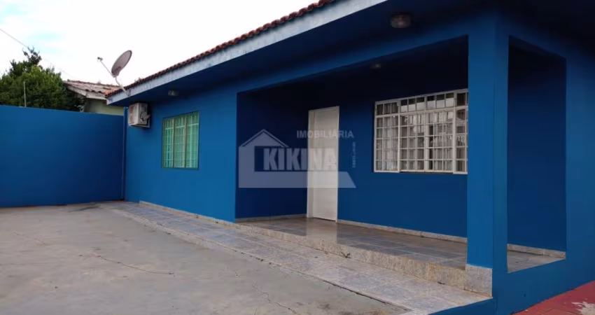 Casa Residencial com 3 quartos  à venda, 249.00 m2 por R$550000.00  - Uvaranas - Ponta Grossa/PR