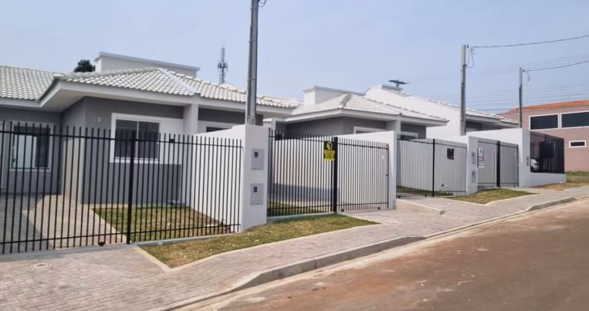 Casa Residencial com 2 quartos  à venda, 49.00 m2 por R$225000.00  - Uvaranas - Ponta Grossa/PR