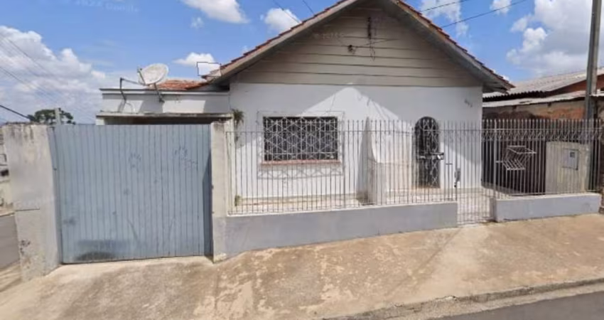Casa Residencial com 3 quartos  à venda, 100.00 m2 por R$350000.00  - Uvaranas - Ponta Grossa/PR