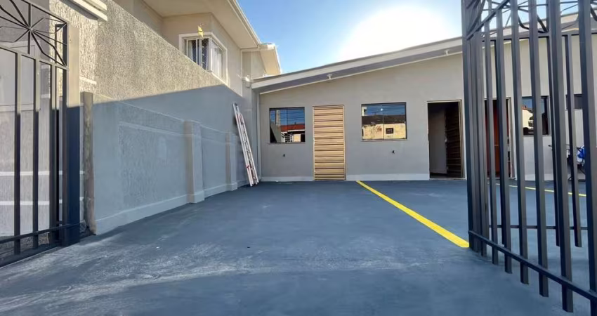 Kitinet. com 1 quarto  para alugar, 30.00 m2 por R$600.00  - Nova Russia - Ponta Grossa/PR