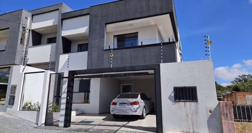 Sobrado com 3 quartos  para alugar, 175.00 m2 por R$4500.00  - Uvaranas - Ponta Grossa/PR