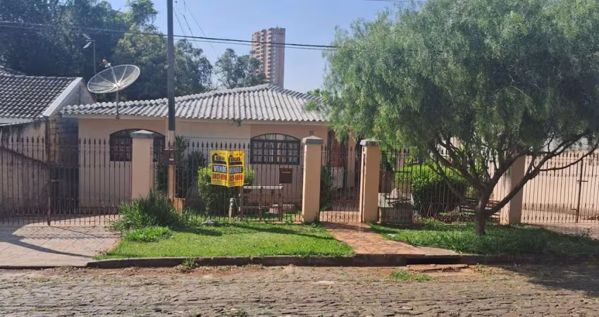 Casa Residencial com 3 quartos  à venda, 150.00 m2 por R$400000.00  - Estrela - Ponta Grossa/PR
