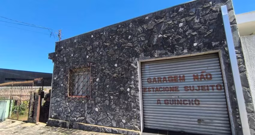 Casa Residencial com 2 quartos  à venda, 70.00 m2 por R$636000.00  - Centro - Ponta Grossa/PR