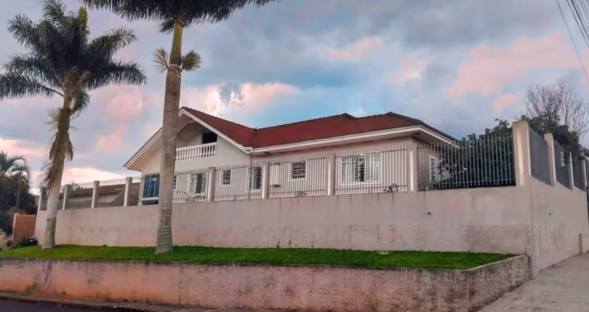 Casa Residencial com 4 quartos  à venda, 223.00 m2 por R$1300000.00  - Jardim Carvalho - Ponta Grossa/PR