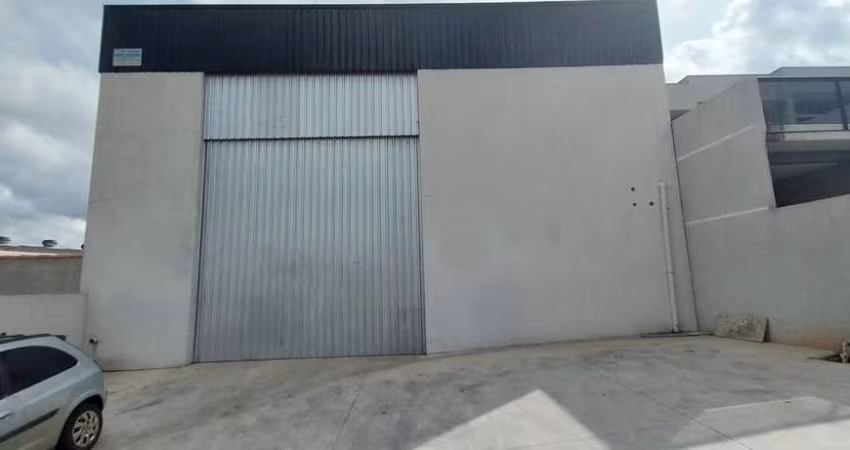 Barracão/Galpão para alugar, 330.00 m2 por R$5900.00  - Boa Vista - Ponta Grossa/PR