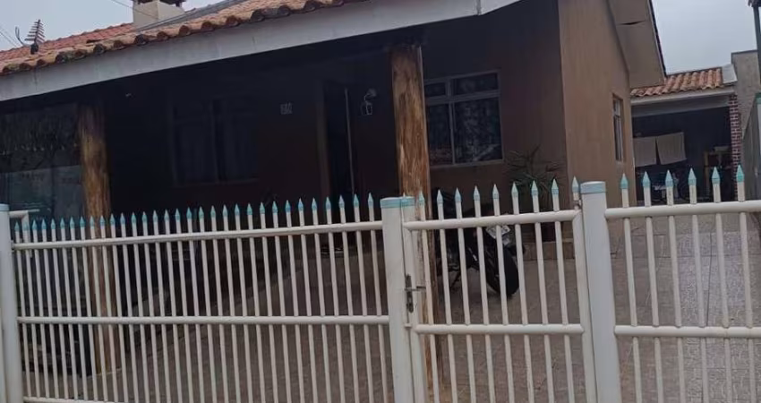 Casa Residencial com 2 quartos  à venda, 61.00 m2 por R$200000.00  - Uvaranas - Ponta Grossa/PR