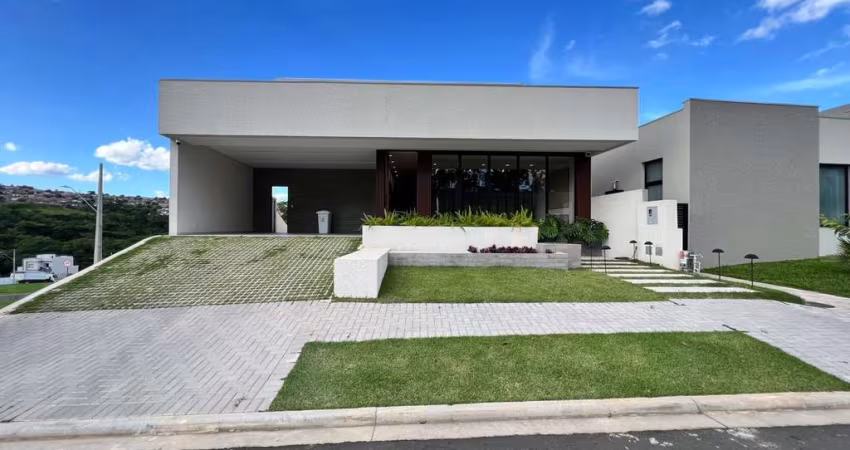 Casa Residencial à venda, 288.00 m2 por R$2490000.00  - Orfas - Ponta Grossa/PR