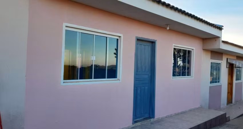 Casa Residencial com 2 quartos  à venda, 49.00 m2 por R$165000.00  - Uvaranas - Ponta Grossa/PR