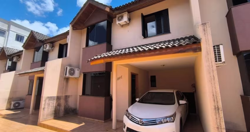Sobrado com 3 quartos  à venda, 120.00 m2 por R$549900.00  - Oficinas - Ponta Grossa/PR