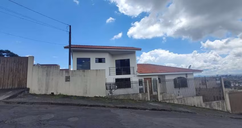 Casa Residencial com 4 quartos  à venda, 397.00 m2 por R$700000.00  - Jardim Carvalho - Ponta Grossa/PR