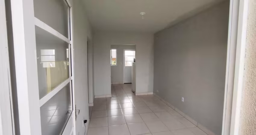 Casa Residencial com 2 quartos  à venda, 48.00 m2 por R$200000.00  - Neves - Ponta Grossa/PR