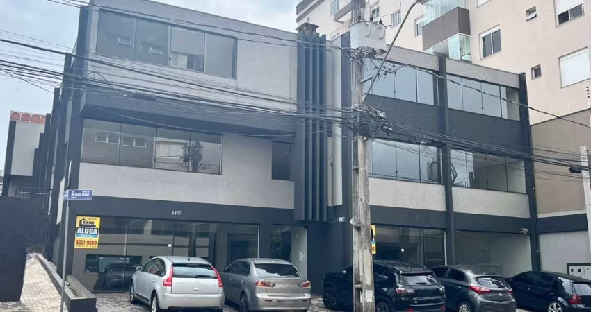 Comercial para alugar, 240.41 m2 por R$14760.00  - Centro - Ponta Grossa/PR