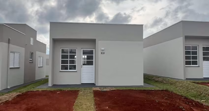 Casa Residencial com 2 quartos  para alugar, 50.00 m2 por R$750.00  - Neves - Ponta Grossa/PR