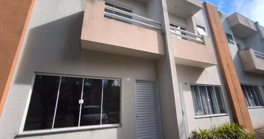 Sobrado com 2 quartos  para alugar, 60.00 m2 por R$1147.00  - Uvaranas - Ponta Grossa/PR