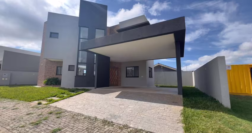 Sobrado com 3 quartos  à venda, 160.00 m2 por R$930000.00  - Uvaranas - Ponta Grossa/PR