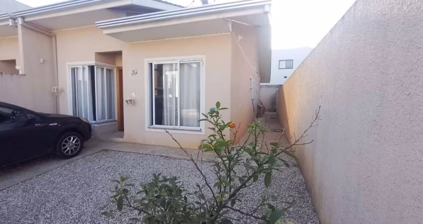 Casa Residencial com 3 quartos  à venda, 75.00 m2 por R$350000.00  - Uvaranas - Ponta Grossa/PR