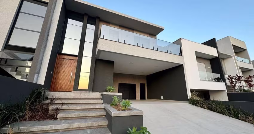 Casa Residencial com 3 quartos  à venda, 261.00 m2 por R$2400000.00  - Colonia Dona Luiza - Ponta Grossa/PR