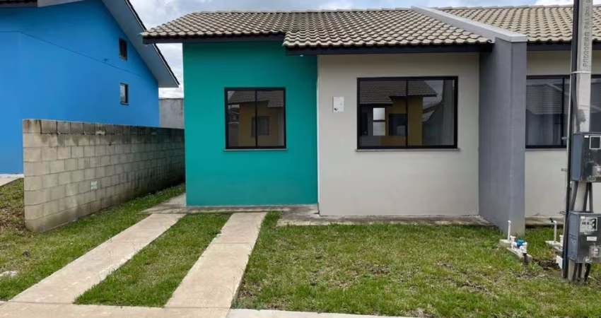 Casa Residencial com 2 quartos  à venda, 44.00 m2 por R$175000.00  - Uvaranas - Ponta Grossa/PR