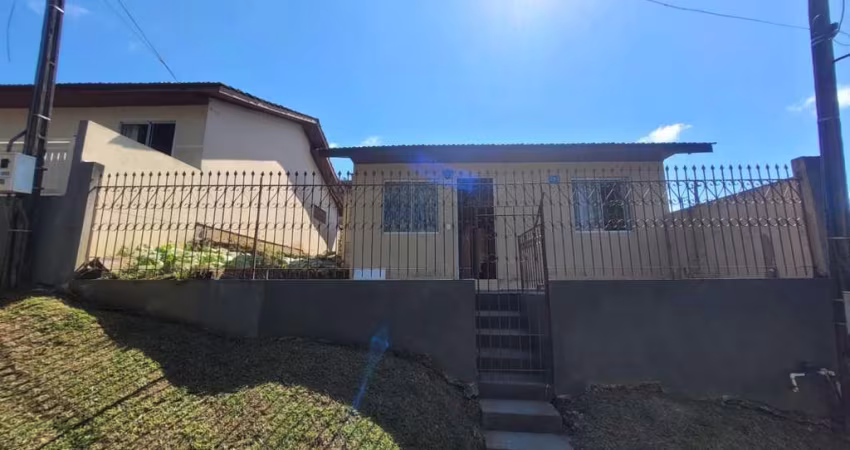 Casa Residencial com 3 quartos  à venda, 50.00 m2 por R$210000.00  - Nova Russia - Ponta Grossa/PR