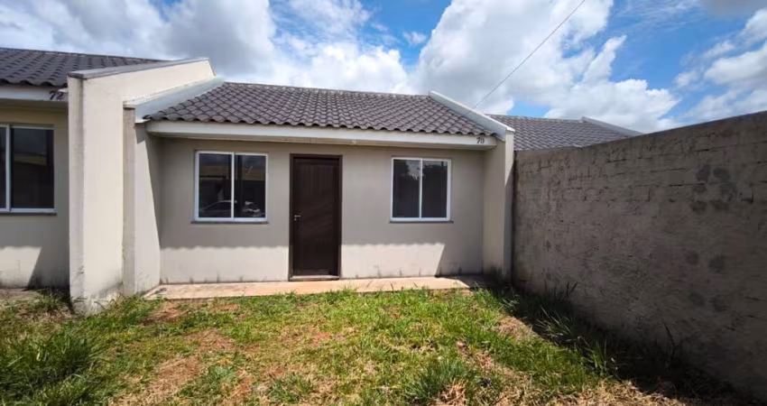 Casa Residencial com 2 quartos  para alugar, 50.00 m2 por R$750.00  - Cara-Cara - Ponta Grossa/PR