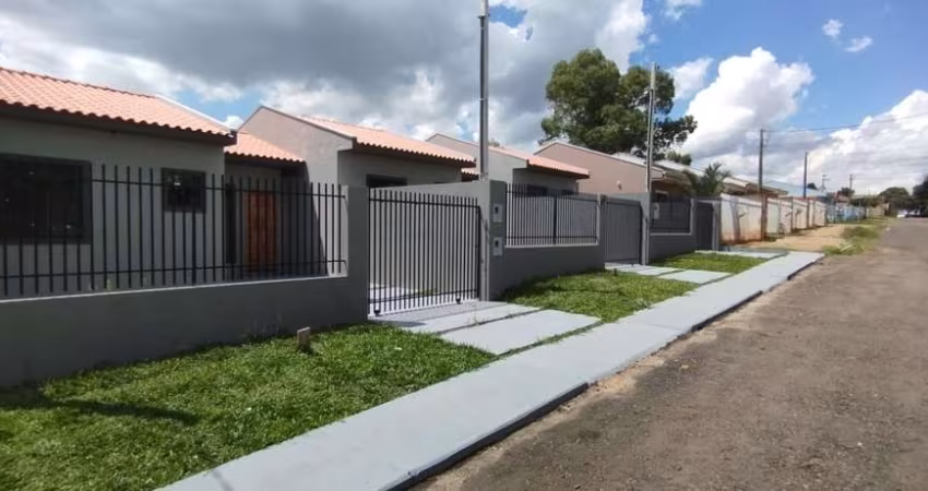 Casa Residencial com 2 quartos  à venda, 44.00 m2 por R$210000.00  - Uvaranas - Ponta Grossa/PR