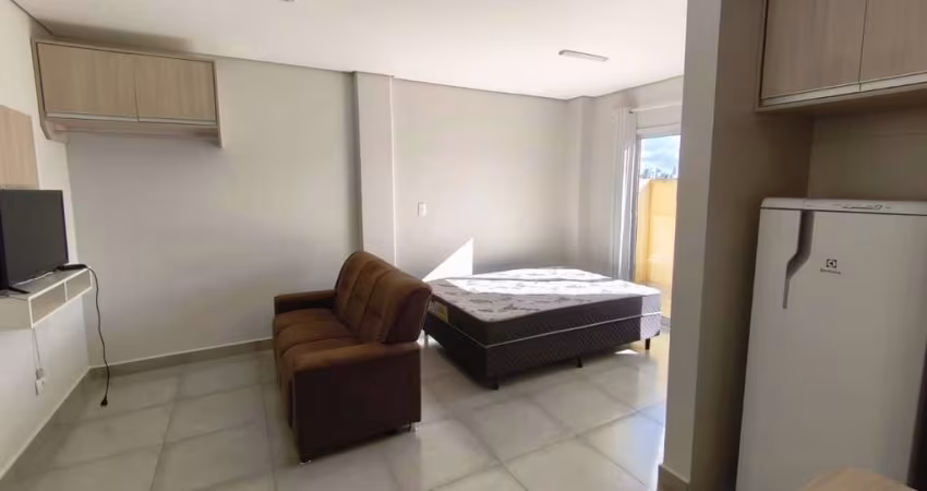 Flat para alugar, 25.00 m2 por R$1100.00  - Uvaranas - Ponta Grossa/PR