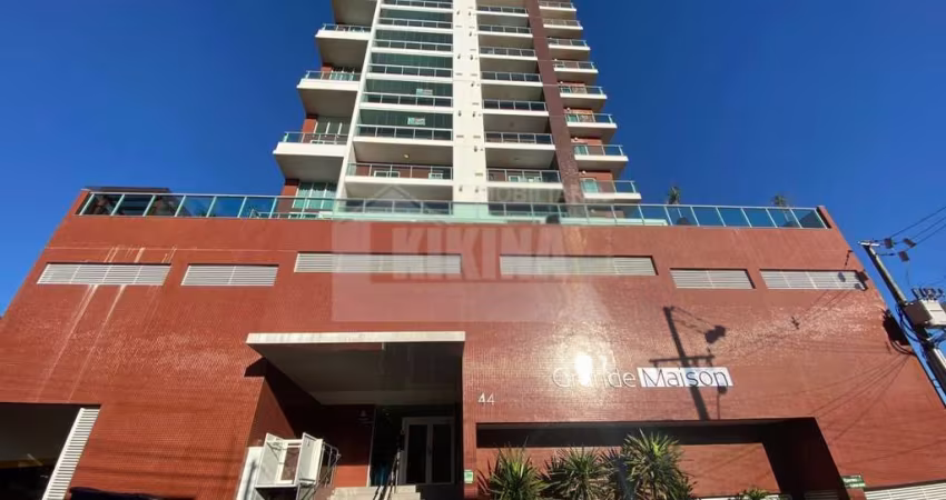 Apartamento com 3 quartos  para alugar, 287.00 m2 por R$4200.00  - Oficinas - Ponta Grossa/PR