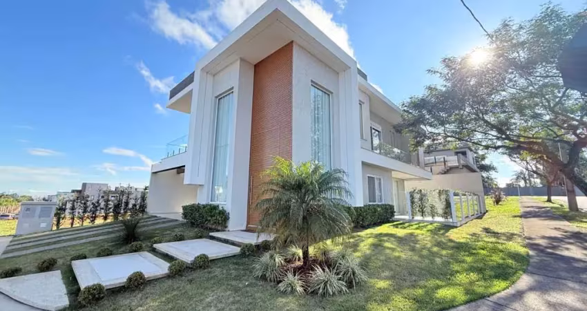 Casa Residencial com 3 quartos  para alugar, 254.00 m2 por R$8900.00  - Jardim Carvalho - Ponta Grossa/PR
