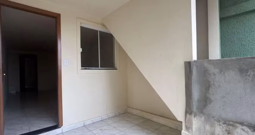 Casa residencial com 1 quarto  para alugar, 50.00 m2 por r$850.00  - uvaranas - ponta grossa/pr