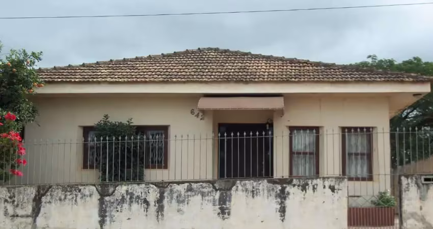 Casa Residencial com 4 quartos  à venda, 201.00 m2 por R$450000.00  - Ronda - Ponta Grossa/PR