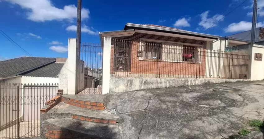 Casa Residencial com 3 quartos  à venda, 114.00 m2 por R$350000.00  - Uvaranas - Ponta Grossa/PR