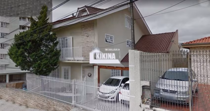 Sobrado com 3 quartos  à venda, 230.00 m2 por R$900000.00  - Centro - Ponta Grossa/PR