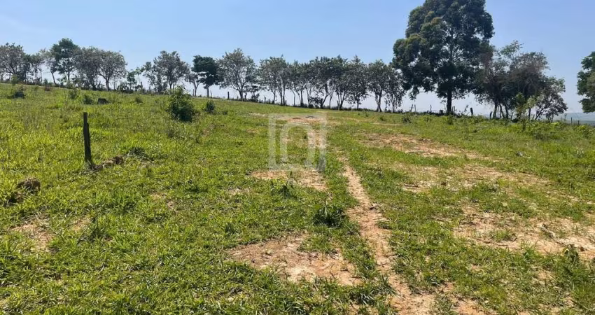 Terreno à venda em com 1.250 m² em Salto de Pirapora