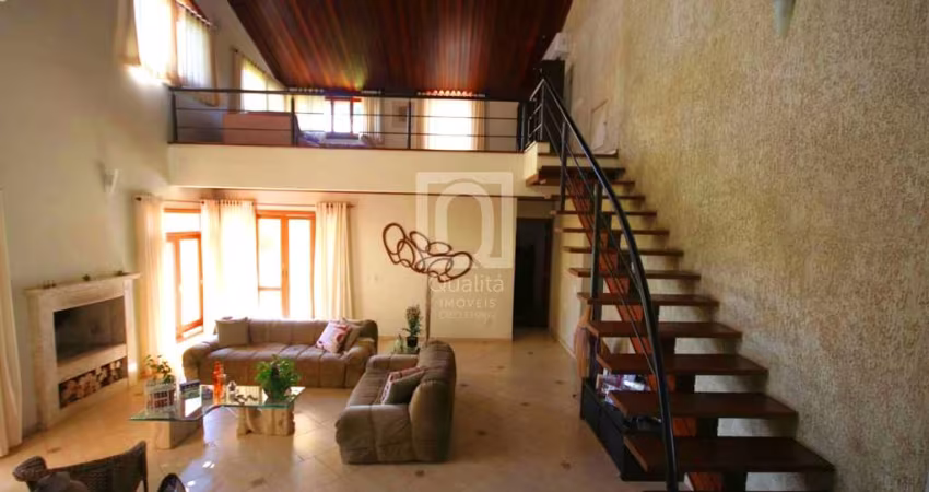 Casa com mezanino à venda no Condomínio Vale do Lago - Sorocaba, SP