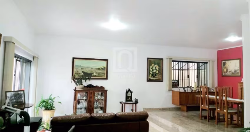Sobrado à venda no bairro Jardim Pagliato em Sorocaba